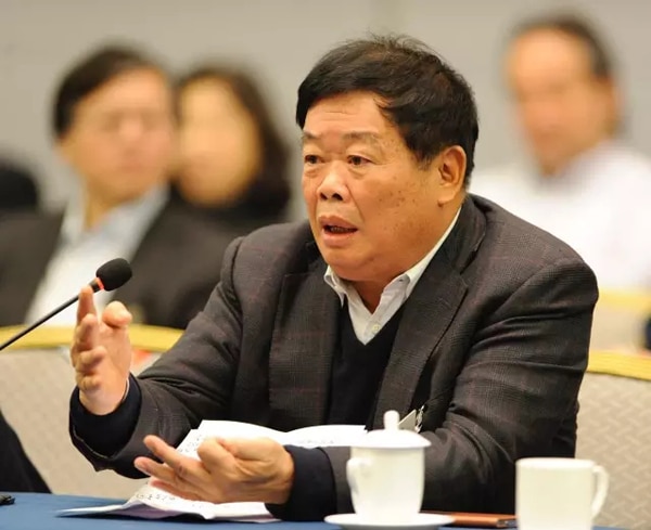  央视：热议曹德旺背后是对中国制造业前景的忧虑和深入探讨