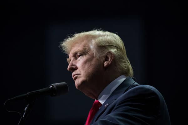  特朗普贸易政策团队初步成形：政策制定权转向精选的少数亲信