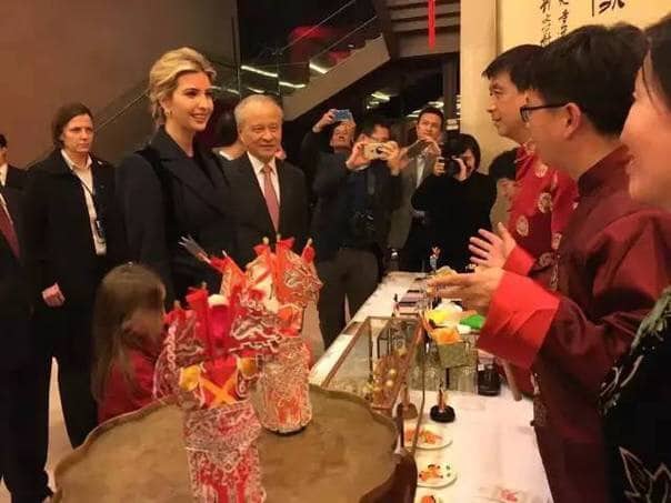  派女儿给中国拜年，特朗普向中国传递出四重信号