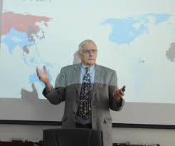  韦爱德：特朗普正如何结束美国时代？