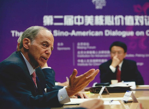  李侃如：中美应谨防两国关系走向总体对立