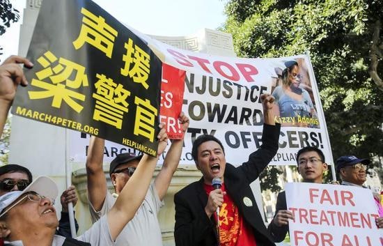  华裔游行鲜被关注，因为没翻日历？