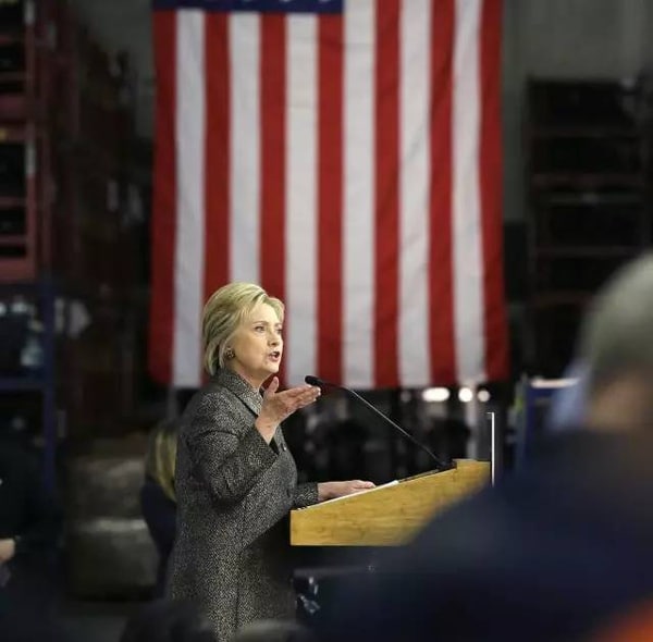  最低工资涨不涨？川普希拉里争不停