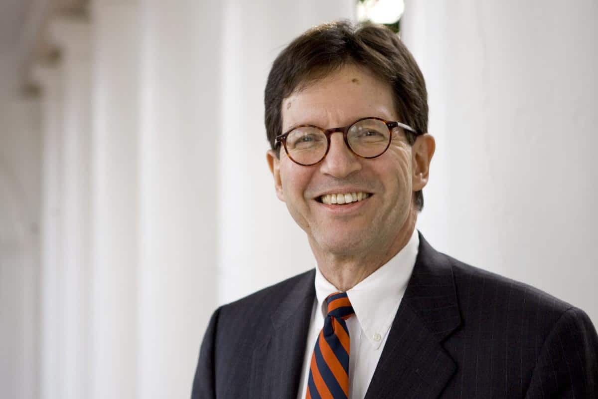  何汉理：中美需将竞争限制在健康领域