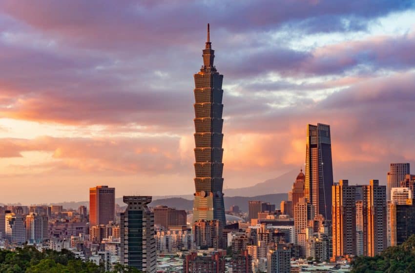  陈必凯：选后台海–克制中暗藏风险