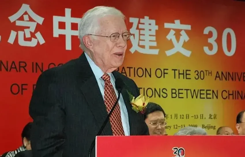 百岁卡特去世,他在中美关系上的作用超过尼克松