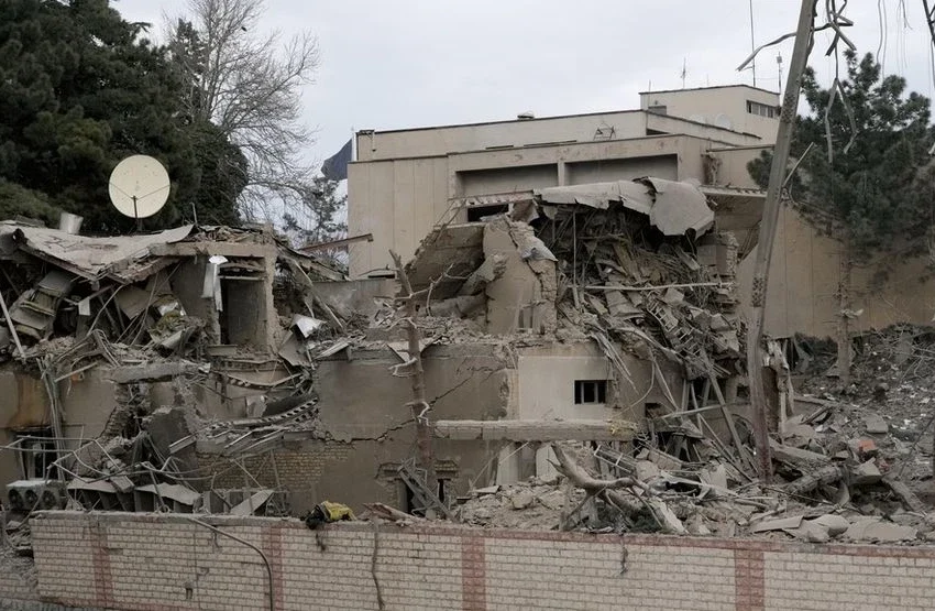  美军“只炸不占”能达到伊朗政权更迭的目的吗？