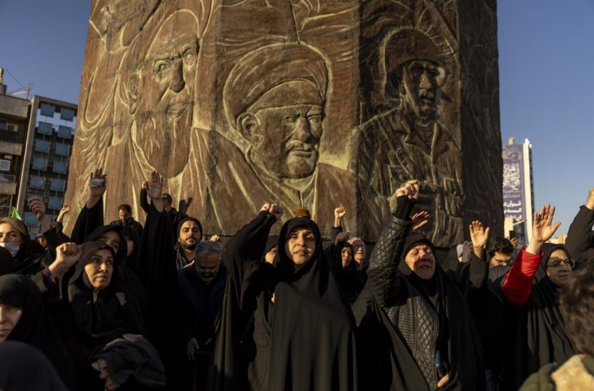  严重撕裂的伊朗社会会在民族主义的旗帜下团结起来吗？