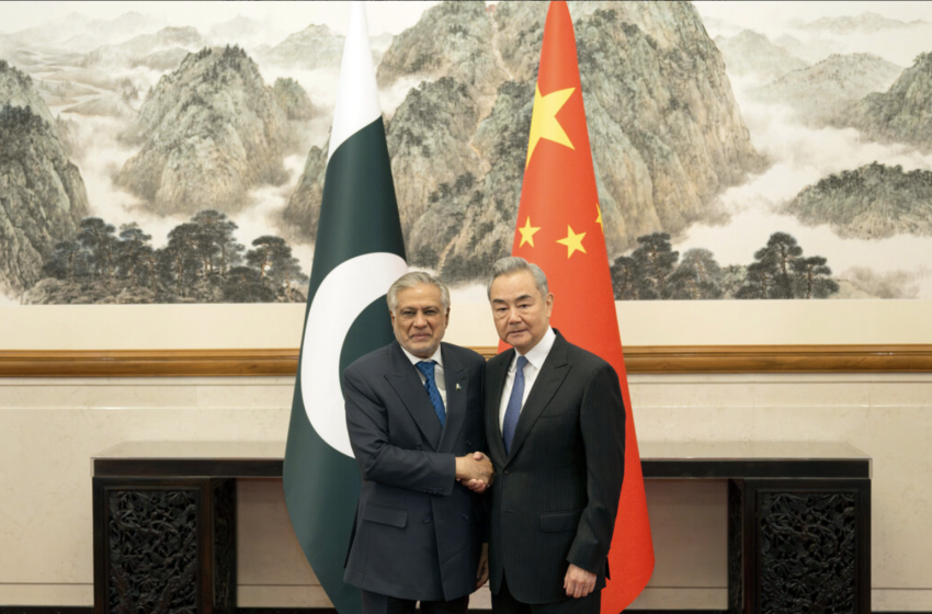  纽约时报：中国为何不会对伊朗施压？